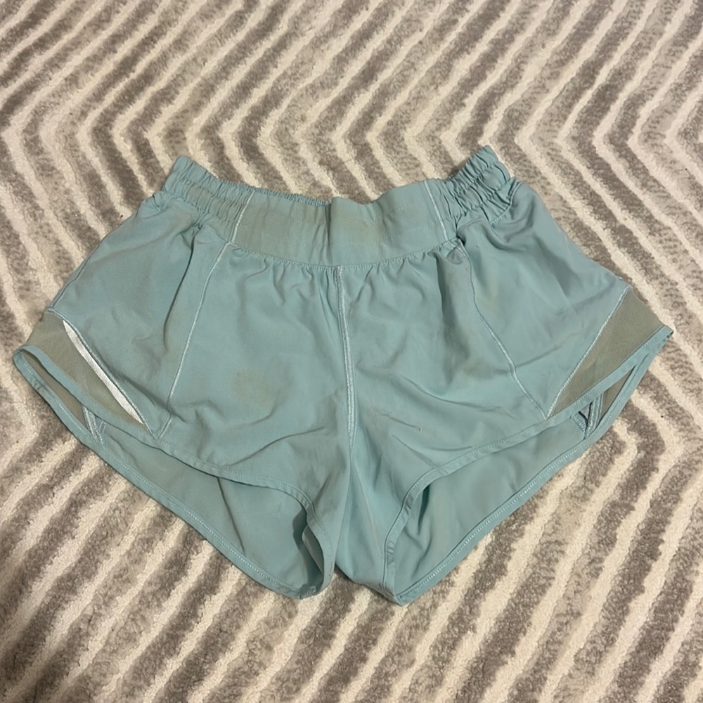 Lululemon 2.5 Hotty Hot shorts in Icy Blue